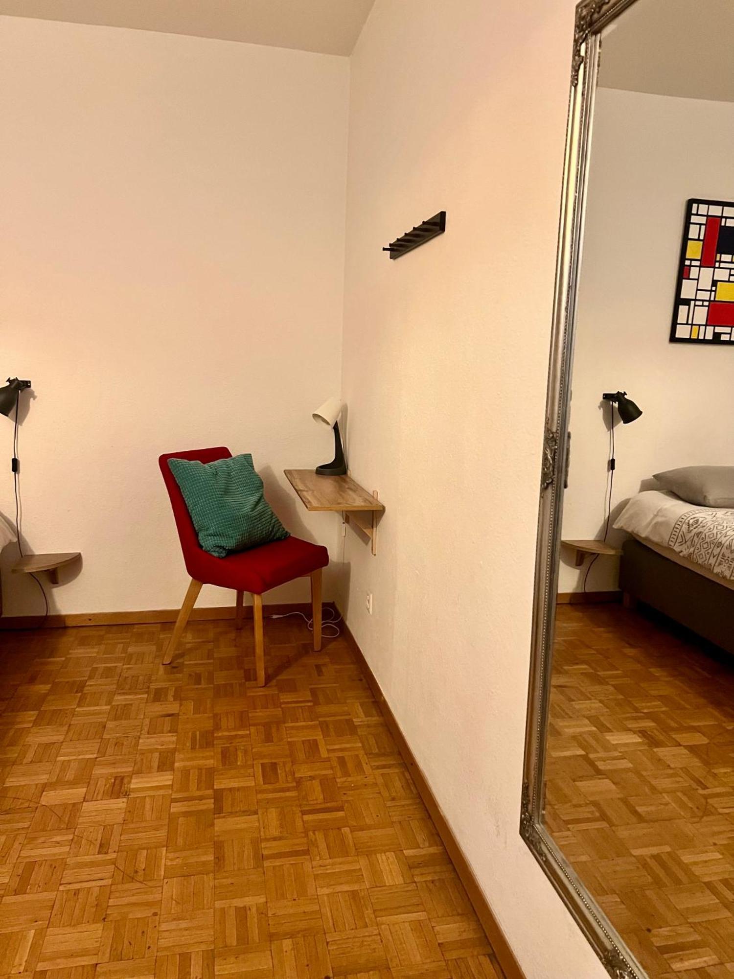Central 2 bedroom flat in heart of Eaux-vives Genève Buitenkant foto
